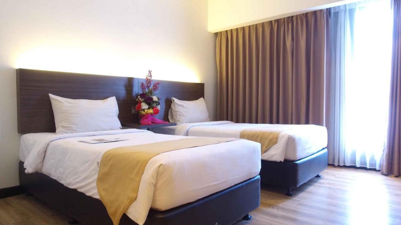 Yunna Hotel Lampung Bandar Lampung Esterno foto